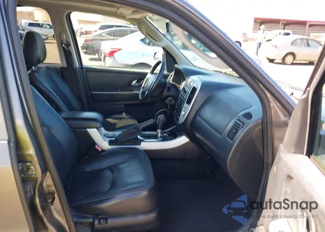 2006 Mercury Mariner Luxury/Premier from USA, damaged, VIN 4M2YU57166KJ17723